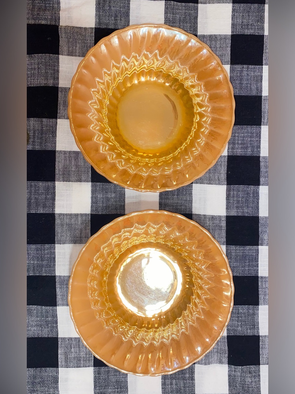 VINTAGE ANCHOR HOCKING FIRE-KING Peach Lustre Swirl Serving Bowls Set/2 Peach